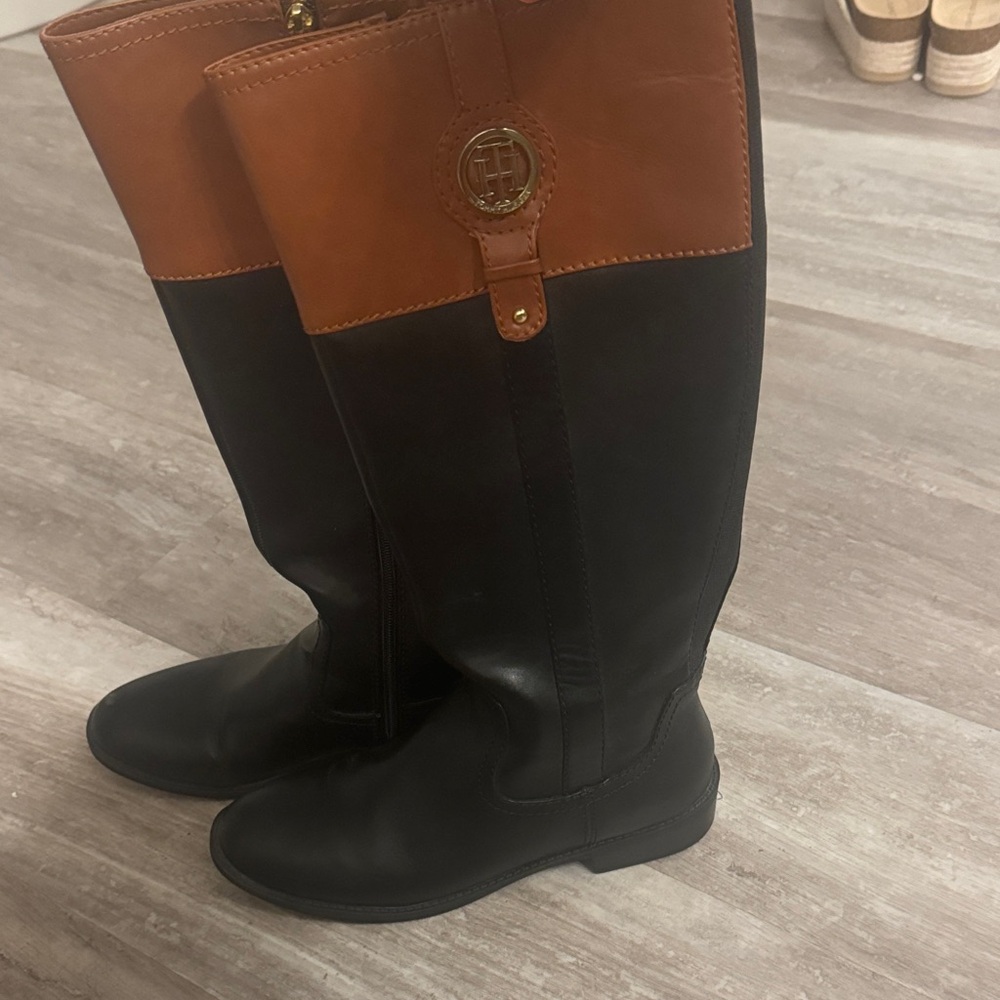 Tommy Hilfiger Tan and Black Leather boots